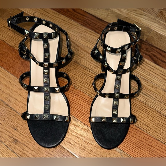 Women’s black and gold stud chunky heels size 7.5 - Picture 1 of 3